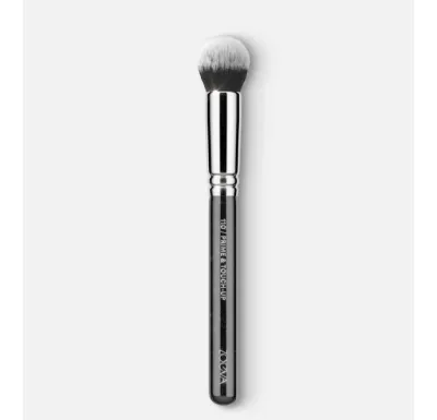 110 Prime & Touch-Up Brush Кисть Для Тональной Основы