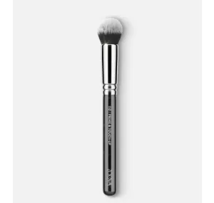 110 Prime & Touch-Up Brush Кисть Для Тональной Основы