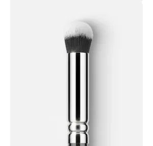 142 Concealer Buffer Brush Кисть Для Нанесения Корректора и Консилера