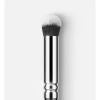142 Concealer Buffer Brush Кисть Для Нанесения Корректора и Консилера