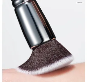 104 Foundation Buffer Brush Пензлик Для Тональної Основи